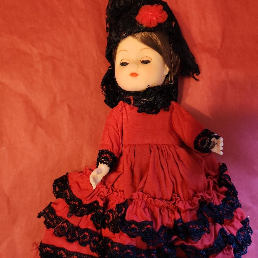 Vintage Vogue Ginny Spanish doll.  1977. Made in Hong Kong.